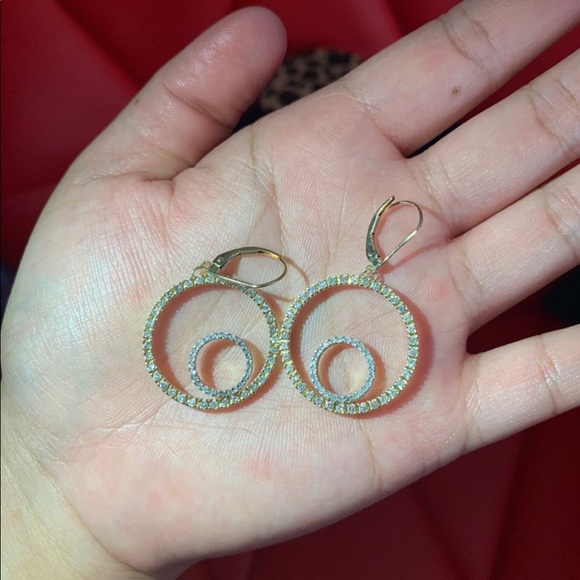 🌸14K White and Yellow Gold Eternity Earrings🤩 - Picture 2 of 5